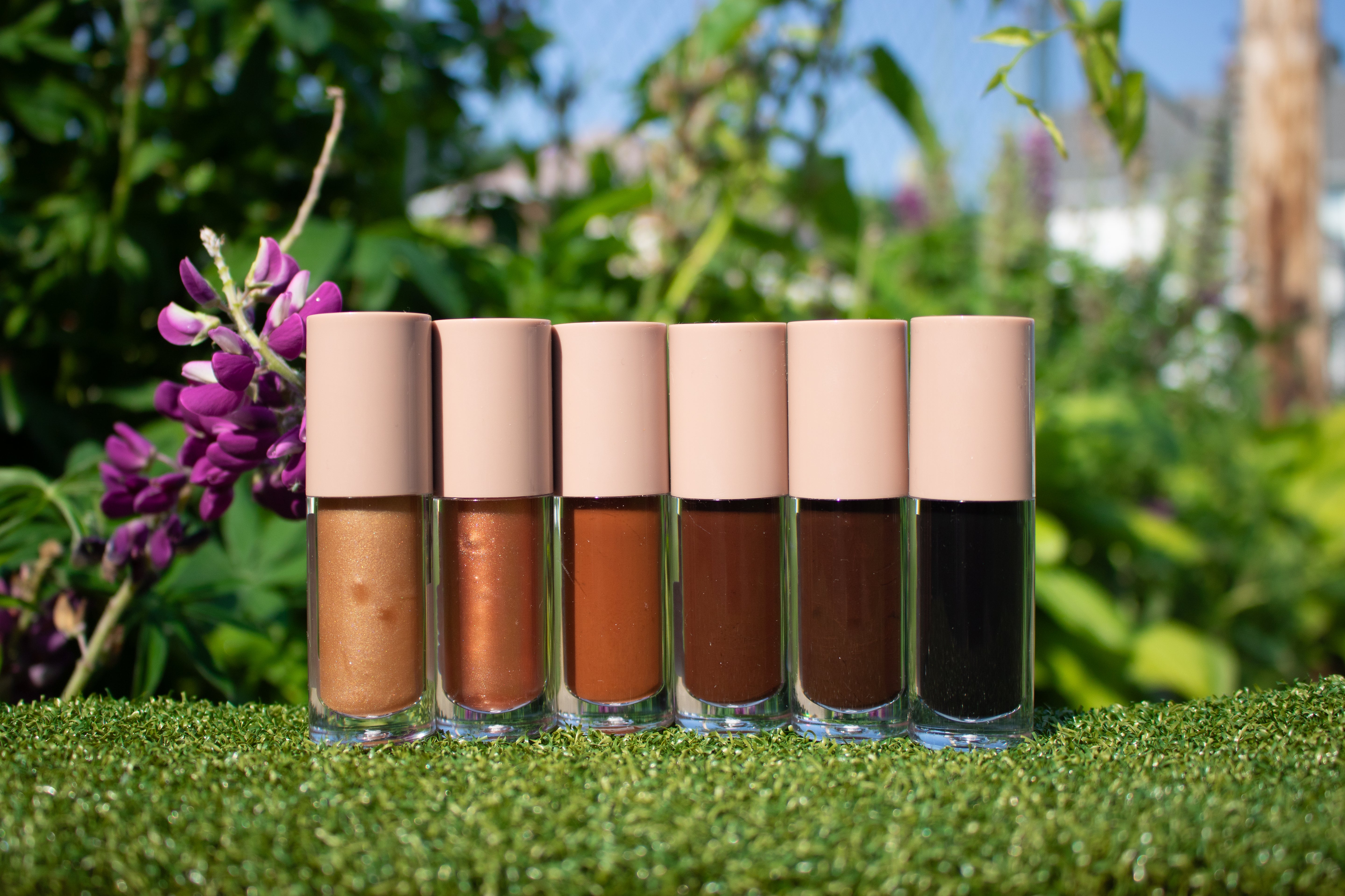 <p>Never Sticky. Ultra-Hydrating.</p>